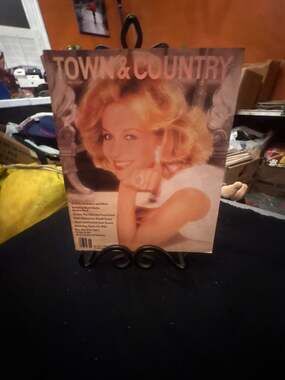 Town & Country Magazine, June 1985 Issue